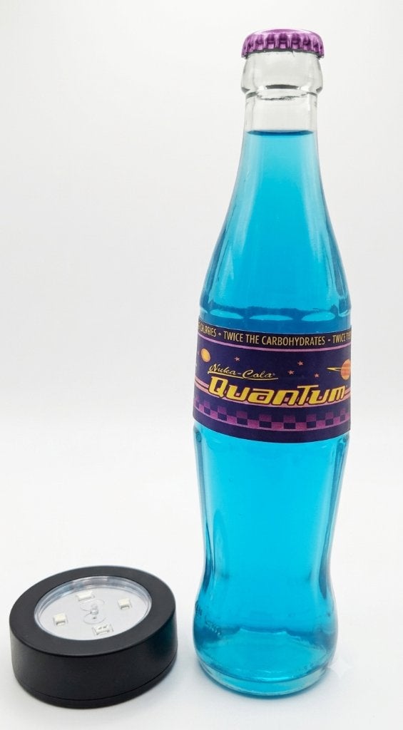 Fallout Nuka Cola Quantum, Fantasie, Nieuw, Ophalen of Verzenden, Blauw