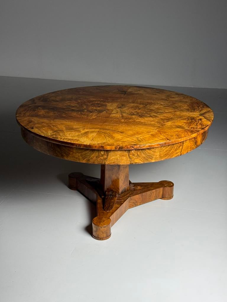 Biedermeier Center table walnoot 19e eeuw, Ophalen of Verzenden