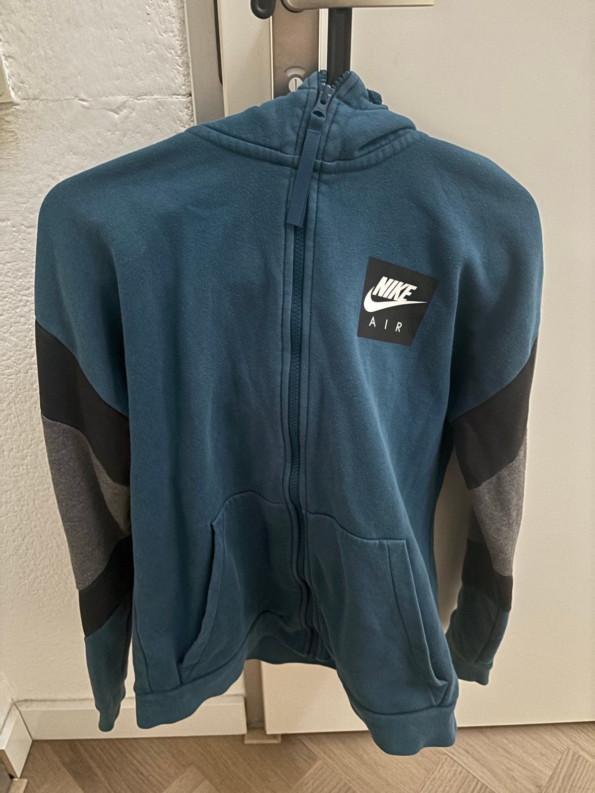 Nike Air Trainingspak - Maat S, Ophalen of Verzenden, Gedragen