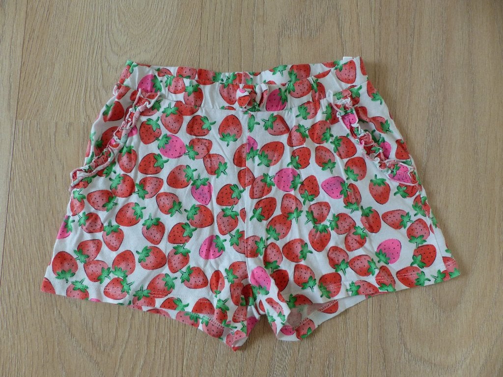 Short maat 134-140 H&M, Kinderen en Baby's, Kinderkleding | Maat 134, Broek, Meisje, Ophalen of Verzenden, H&M.