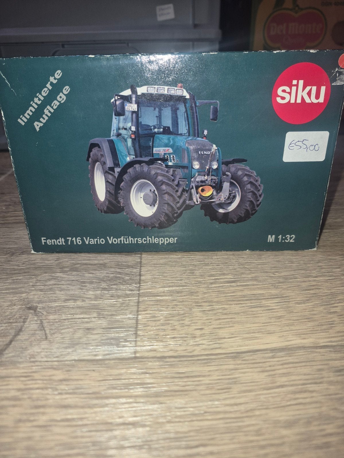 Siku Fendt 716 Vario Vorführschlepper - Limited Edition, Info@siku.de, SIKU, Tractor of Landbouw, Zo goed als nieuw