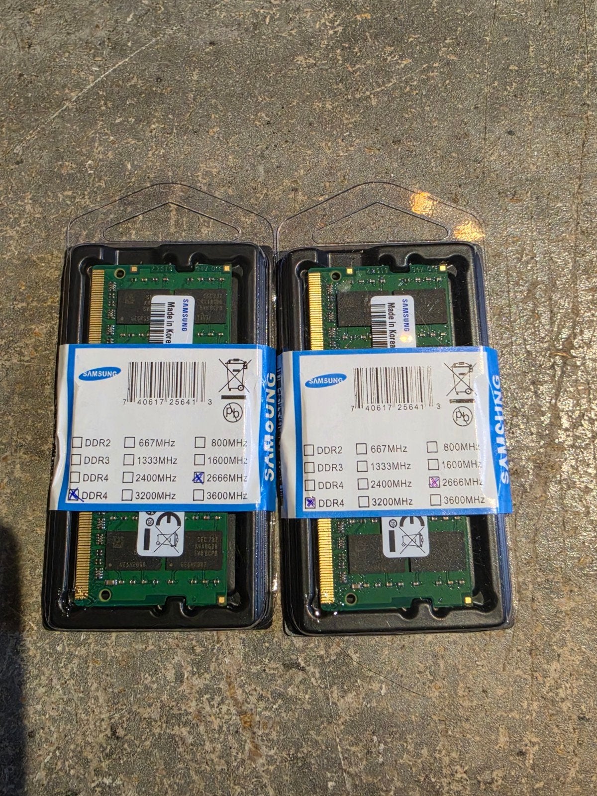 Nieuwe Samsung 16GB DDR4 RAM Geheugen (2 stuks), Computers en Software, RAM geheugen, DDR4, Nieuw, Ophalen of Verzenden, Laptop