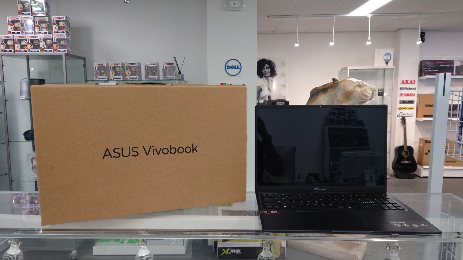 ASUS Vivobook 16 OLED M1605NAQ-SH088W, Computers en Software, Gebruikt, Qwerty, ASUS, Tilburg