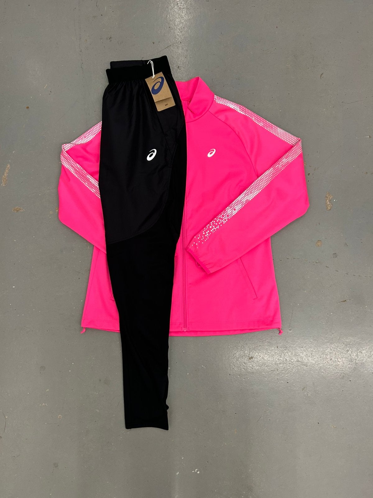 Asics lite show trainingspak roze zwart maat m (origineel), Kleding | Heren, Ophalen of Verzenden, Zo goed als nieuw, Zwart