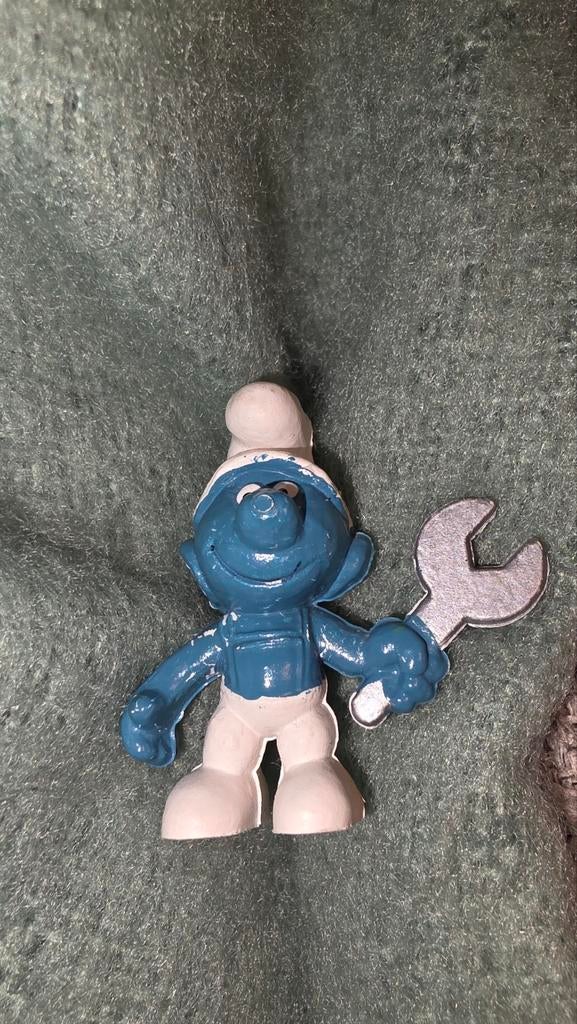 Smurf met moersleutel - Vintage Peyo W. Germany, Verzamelen, Smurfen, Ophalen of Verzenden, Gebruikt, Knutselsmurf, Poppetje, Figuurtje of Knuffel