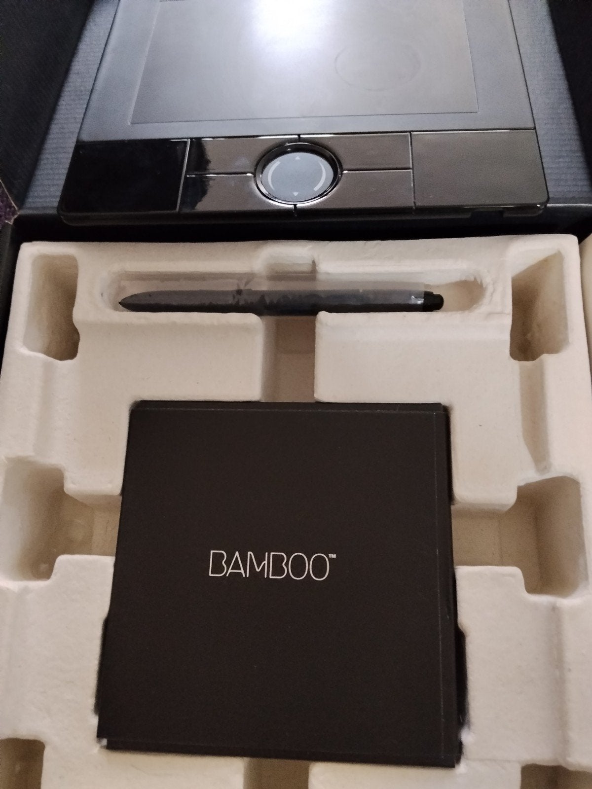 Wacom Bamboo MTE-450A tekentablet teken tablet
In doos. Comp, Ophalen of Verzenden