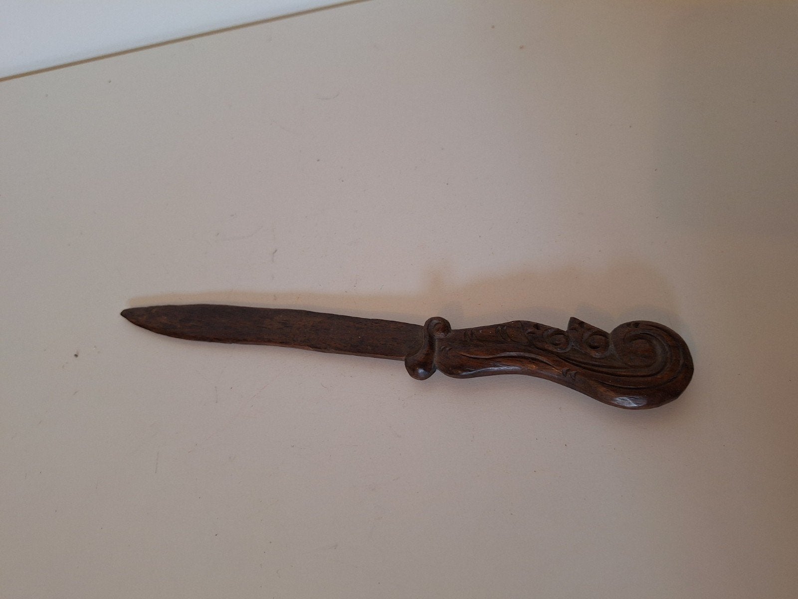 Antiek houten briefopener met sierlijk handvat, Ophalen of Verzenden
