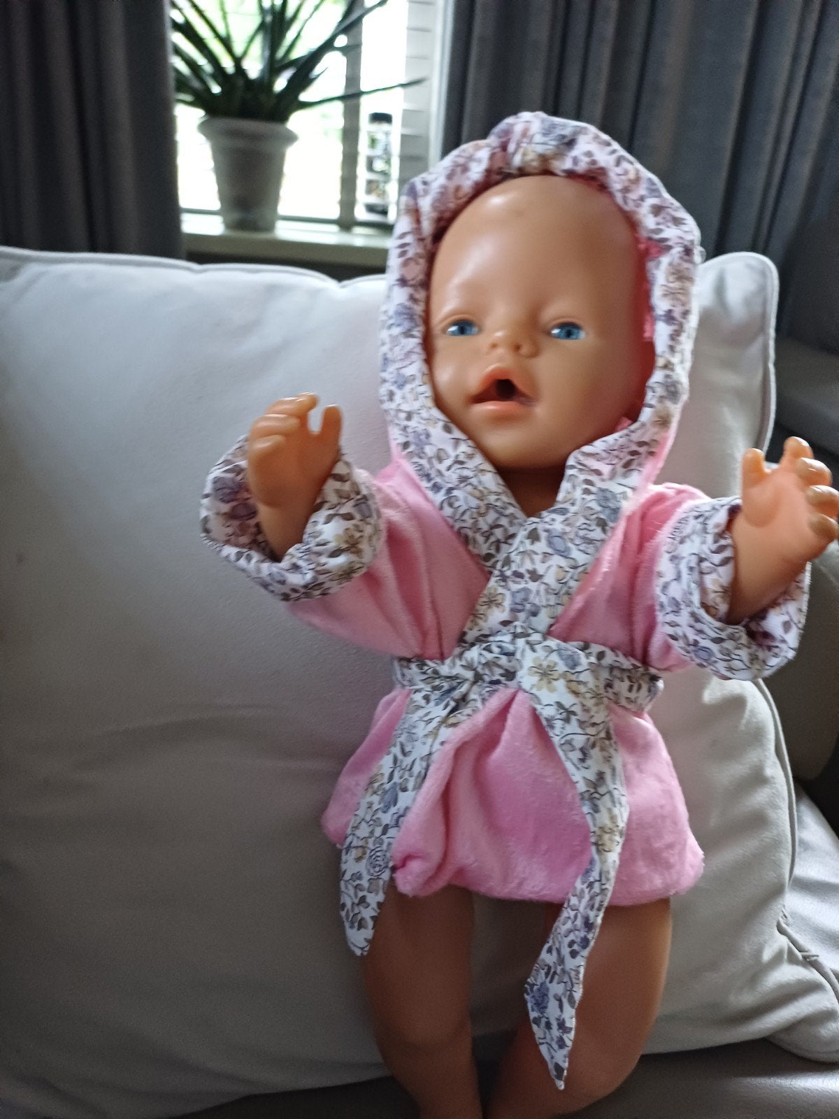badjas voor een pop, Kinderen en Baby's, Speelgoed | Poppen, Ophalen of Verzenden, Nieuw, Babypop