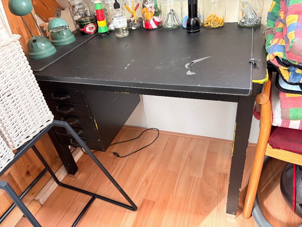 Klein, stalen bureau, Huis en Inrichting, Ophalen, Overige typen, Gebruikt, Metaal