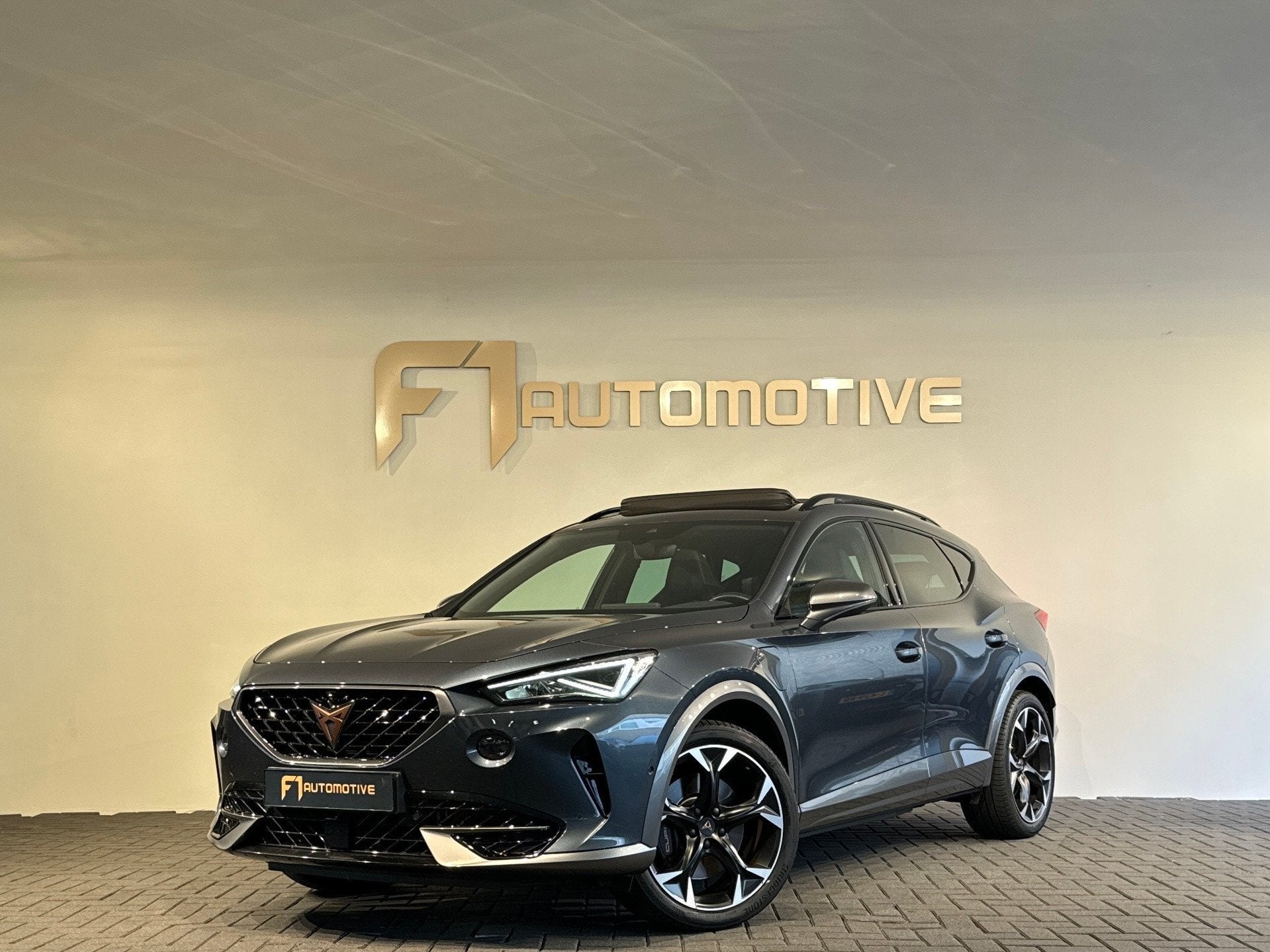 Cupra Formentor 1.4 e-Hybrid VZ Copper Edition Pano|Memory|3, Auto's, Dealer onderhouden, Gebruikt, Euro 6, 4 cilinders