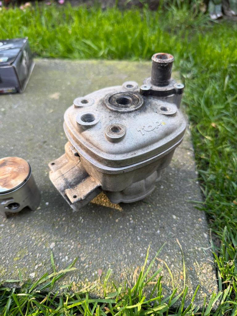 70cc cilinder + zuiger, Ophalen of Verzenden, Cilinder