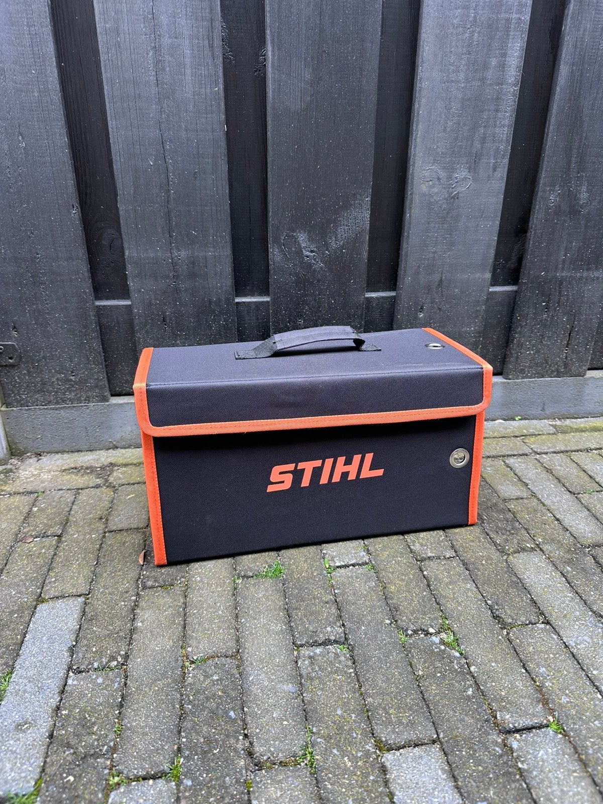 STIHL HSA 26 ACCU GRAS- EN BUXUSSCHAAR MET AS 2 ACCU, Ophalen, Zo goed als nieuw