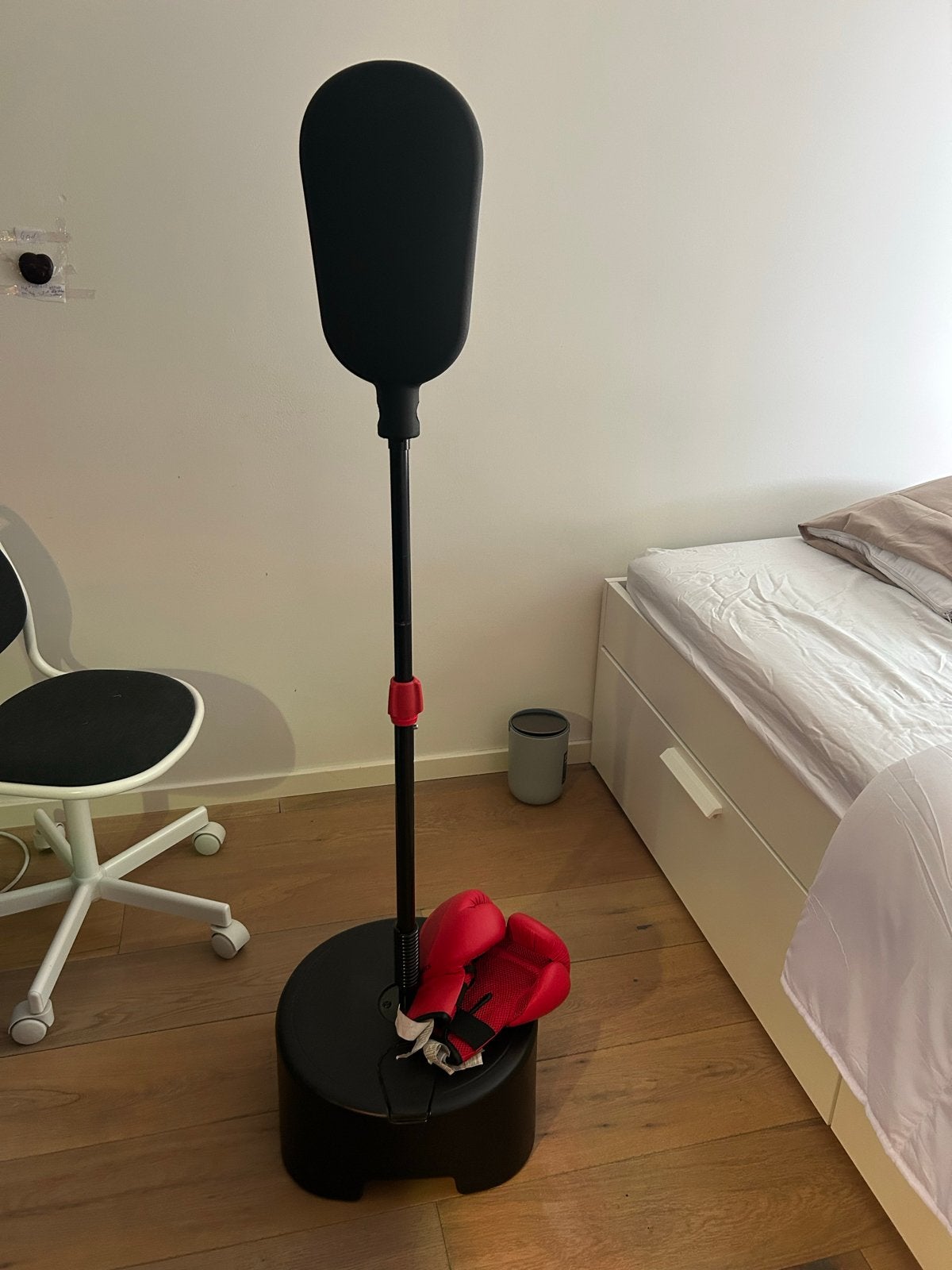 Boksbal met handschoenen - Zo goed als nieuw, Ophalen, Zo goed als nieuw, Boksbal