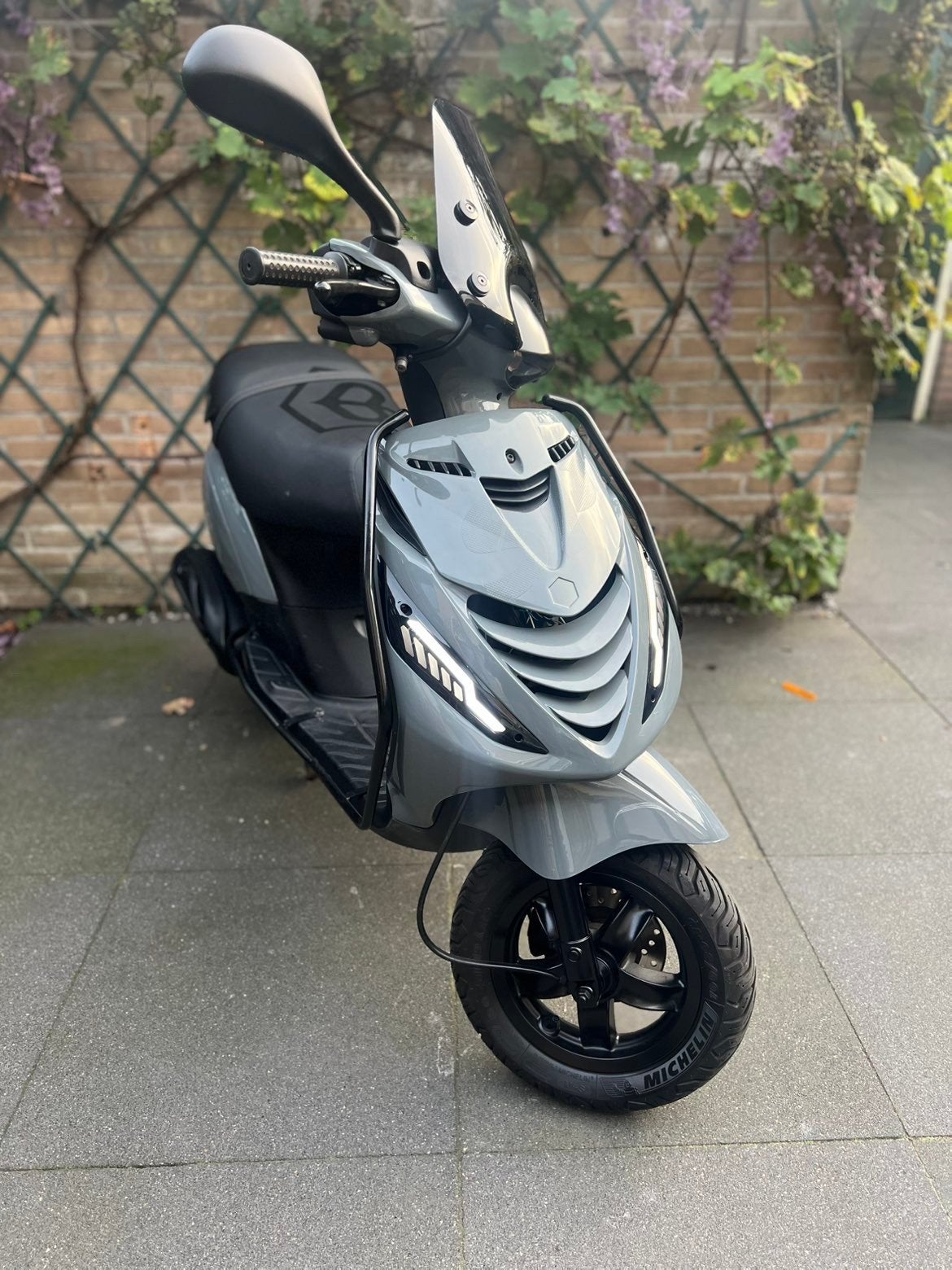 Piaggo zip 4t - 2016, Ophalen, Maximaal 45 km/u, Zip, Zo goed als nieuw