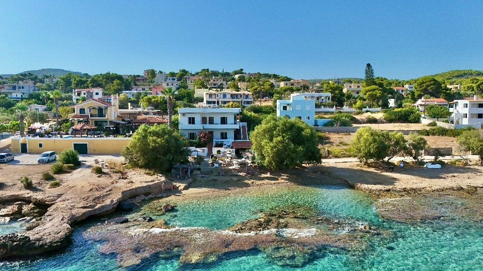 Griekenland: 8 appartementen en beachbar ter overname, Zakelijke goederen
