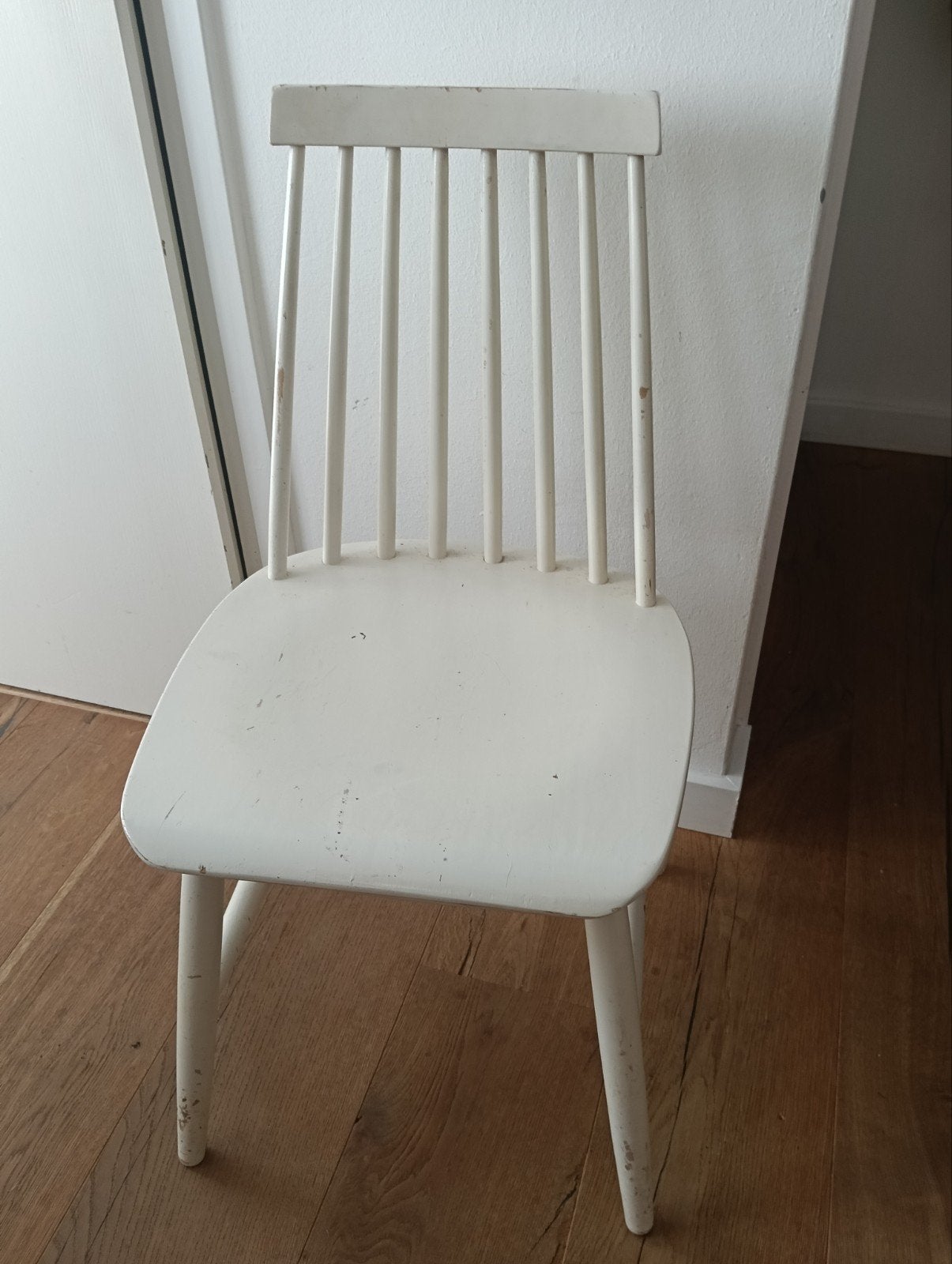 wit stoeltje, Huis en Inrichting, Stoelen, Ophalen, Wit, Eén