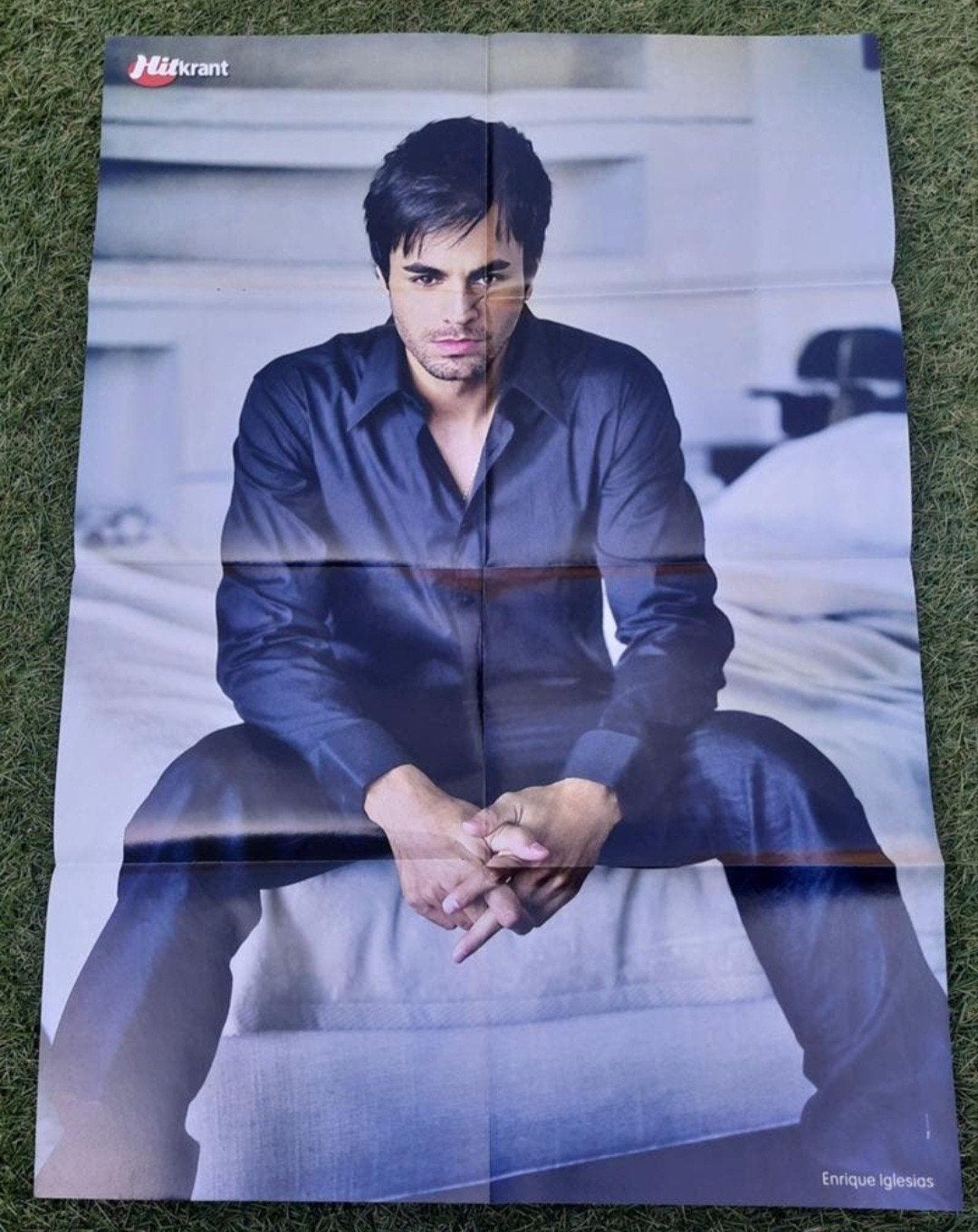 Grote Poster Hitkrant 2009 Enrique Iglesias / Hannah Montana, Ophalen of Verzenden, Gebruikt, A1 t/m A3, Muziek