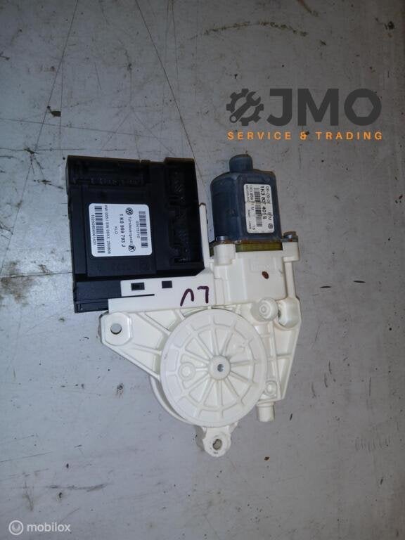 Raammotor linksvoor 3-deurs VW Golf V 2003-2008 1K3837401S, Gebruikt, Volkswagen, Ophalen of Verzenden, Volkswagen