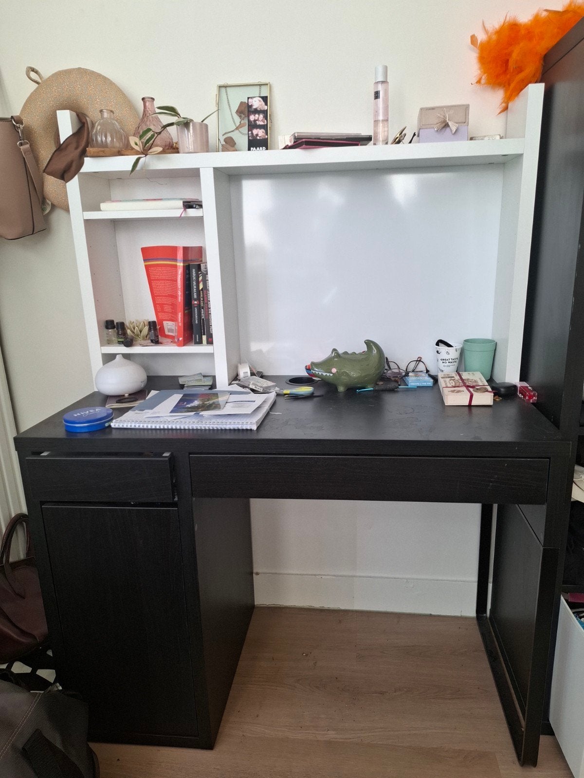 bureau met stoel, Ophalen, Gebruikt, Spaanplaat of MDF, IKEA