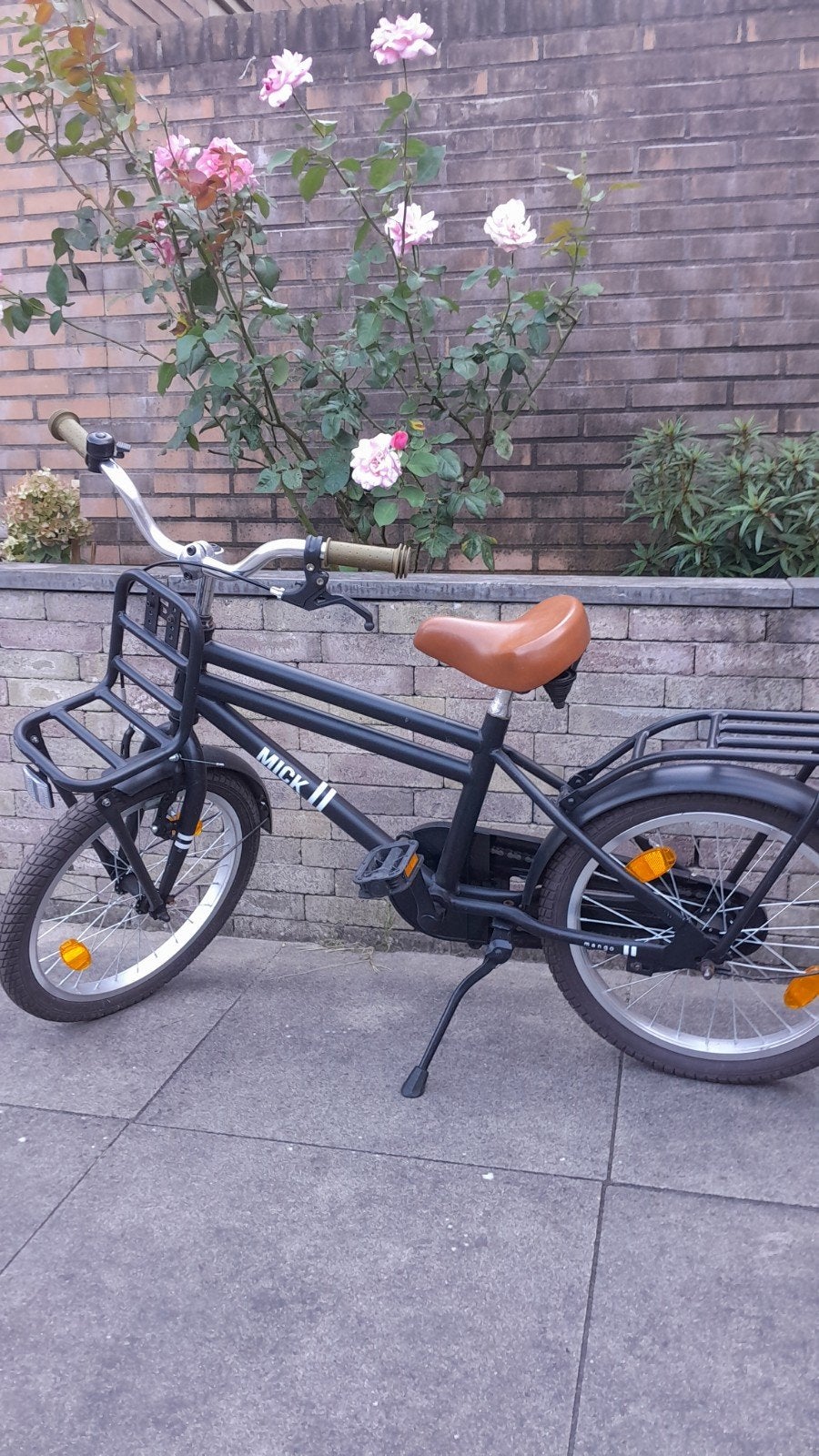 MICK Kinderfiets 18 inch met voordrager en terugtraprem, Ophalen, Gebruikt, MICK, Terugtraprem