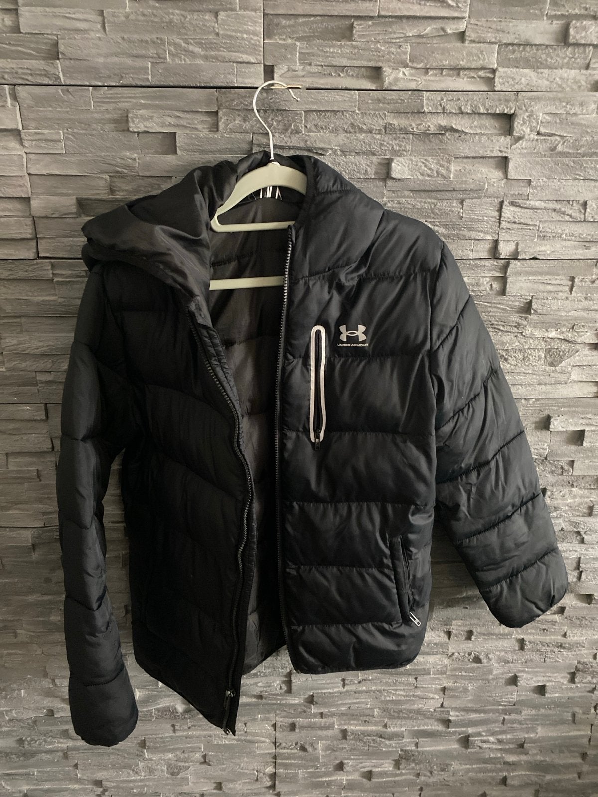 Under Armour winterjas voor jongens, maat 12-13 jaar, Ophalen of Verzenden, Gebruikt, Jongen, Jas