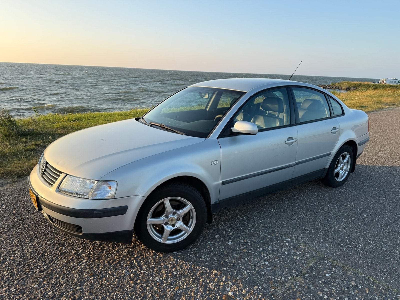 VW Passat 4x4 1.8, Auto's, Euro 2, 125 pk, Zwart, 4 cilinders