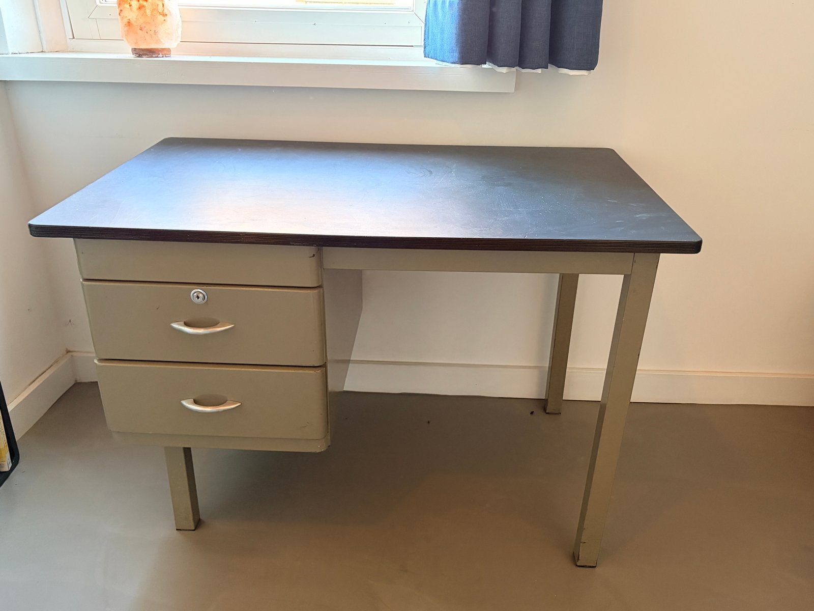 Vintage bureau met lades - Grijs/Zwart, Ophalen, Gebruikt, Met lades, Metaal