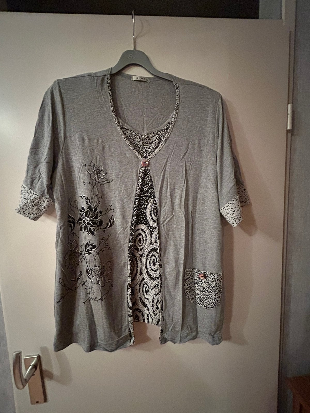 Shirt grijs 2XL, Kleding | Dames, T-shirts, Maat 46/48 (XL) of groter, Ophalen of Verzenden, Zo goed als nieuw, Korte mouw