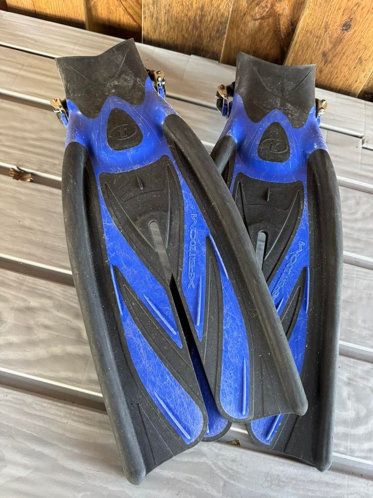 Tusa X-pert splitvins X-XS, Watersport en Boten, Duiken, Ophalen of Verzenden, Gebruikt, Trimvest of Wing