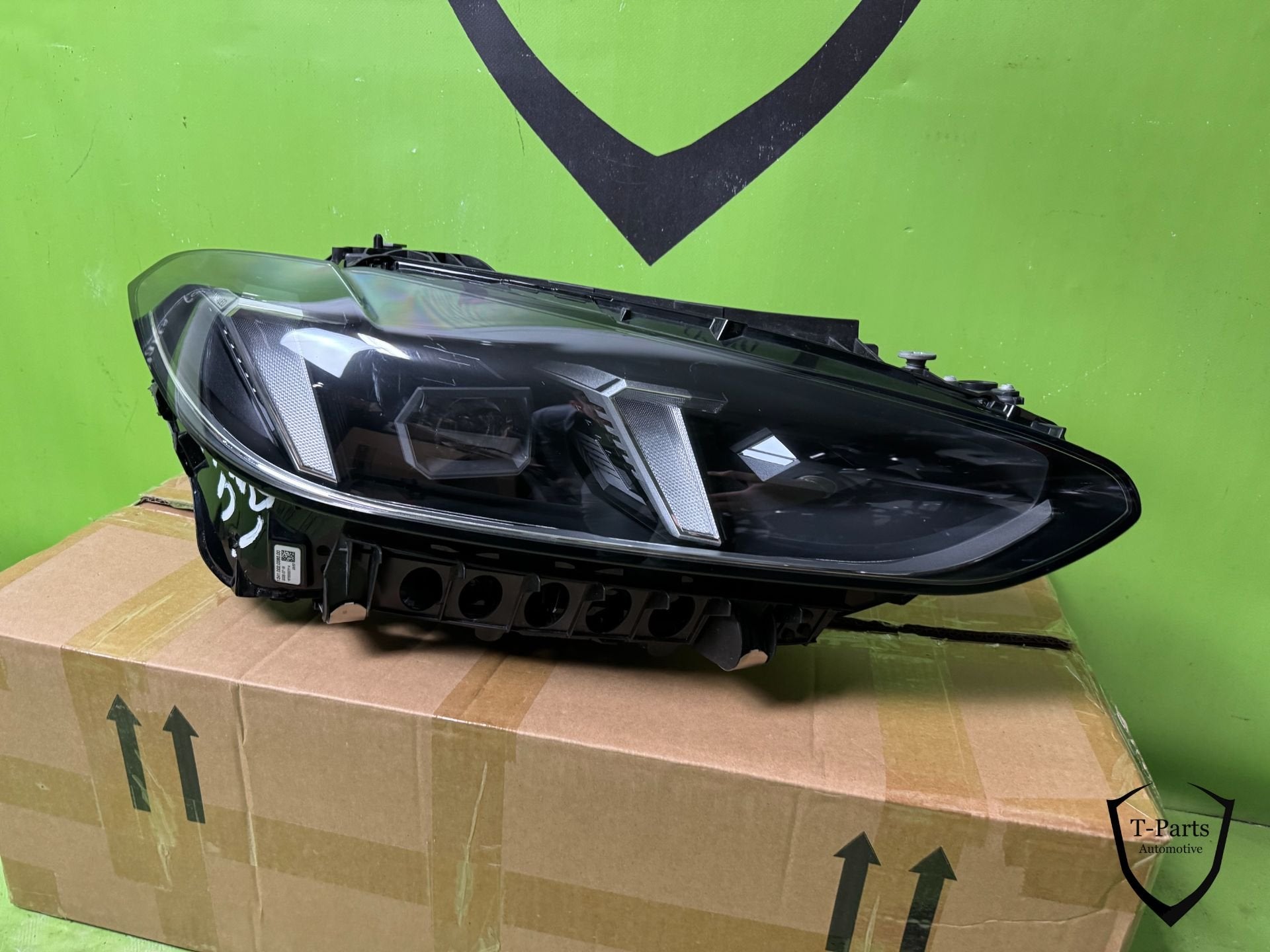 bmw 4 serie koplamp rechts 5A3B2F406 lamp, Petuelring 130
80788  Munich, DE, Gebruikt, Info@bmw.de, Ophalen of Verzenden
