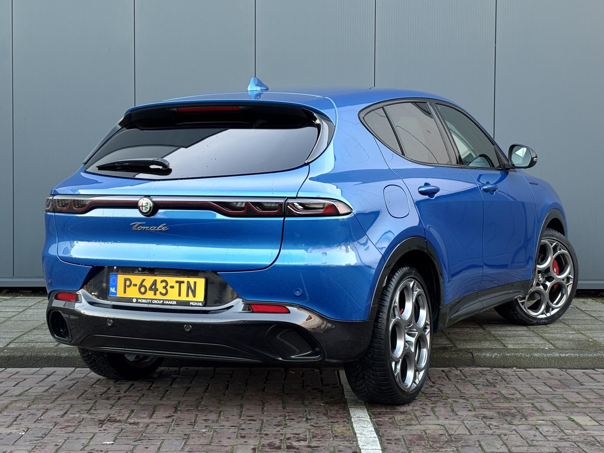 Alfa Romeo Tonale 1.5T Hybrid Edizione Speciale | Apple-Andr, Gebruikt, 4 cilinders, 700 kg, Blauw