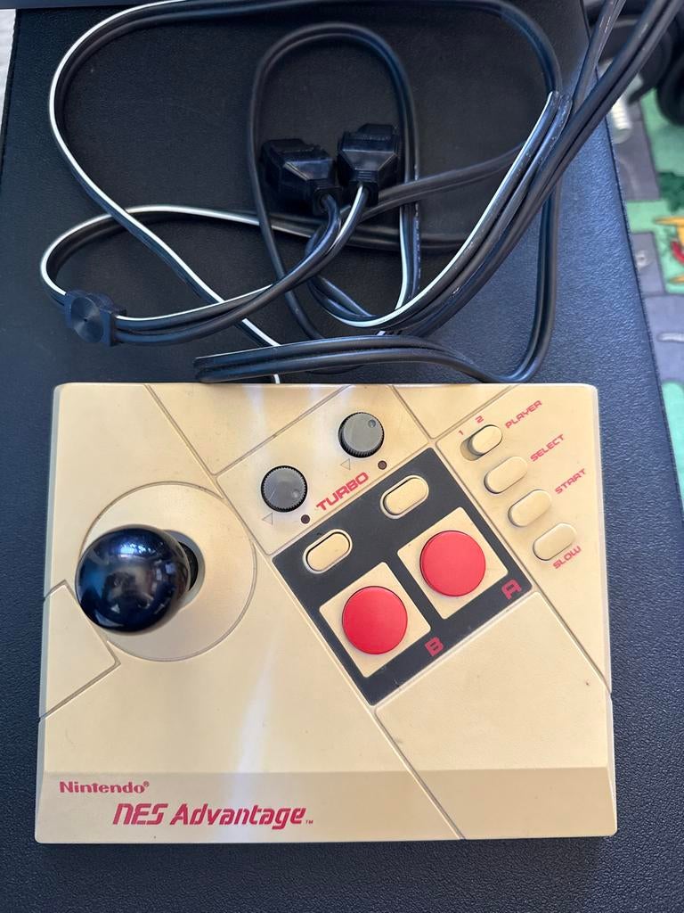 Nintendo NES Advantage Joystick Controller, Ophalen of Verzenden, Gebruikt, Met 1 controller