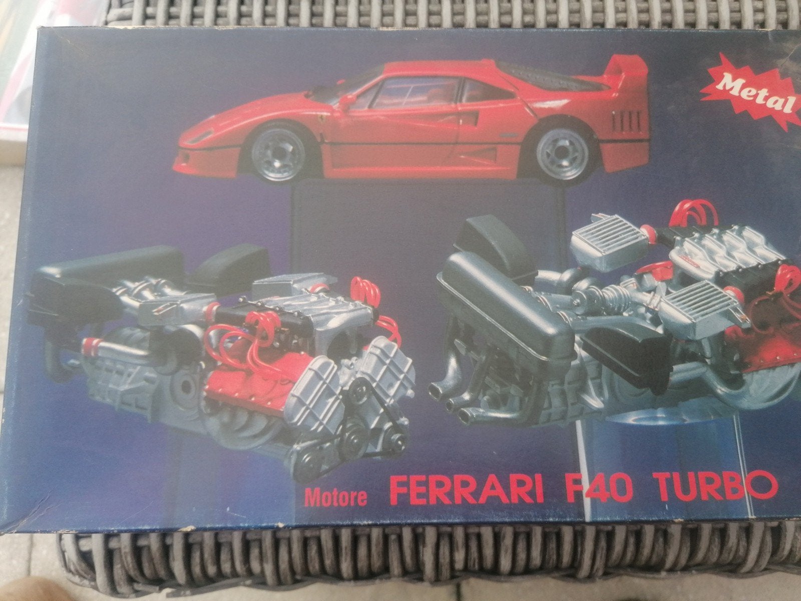 Ferrari F40 Turbo Engine, Hobby en Vrije tijd, Ophalen of Verzenden, Groter dan 1:32, Auto, Overige merken