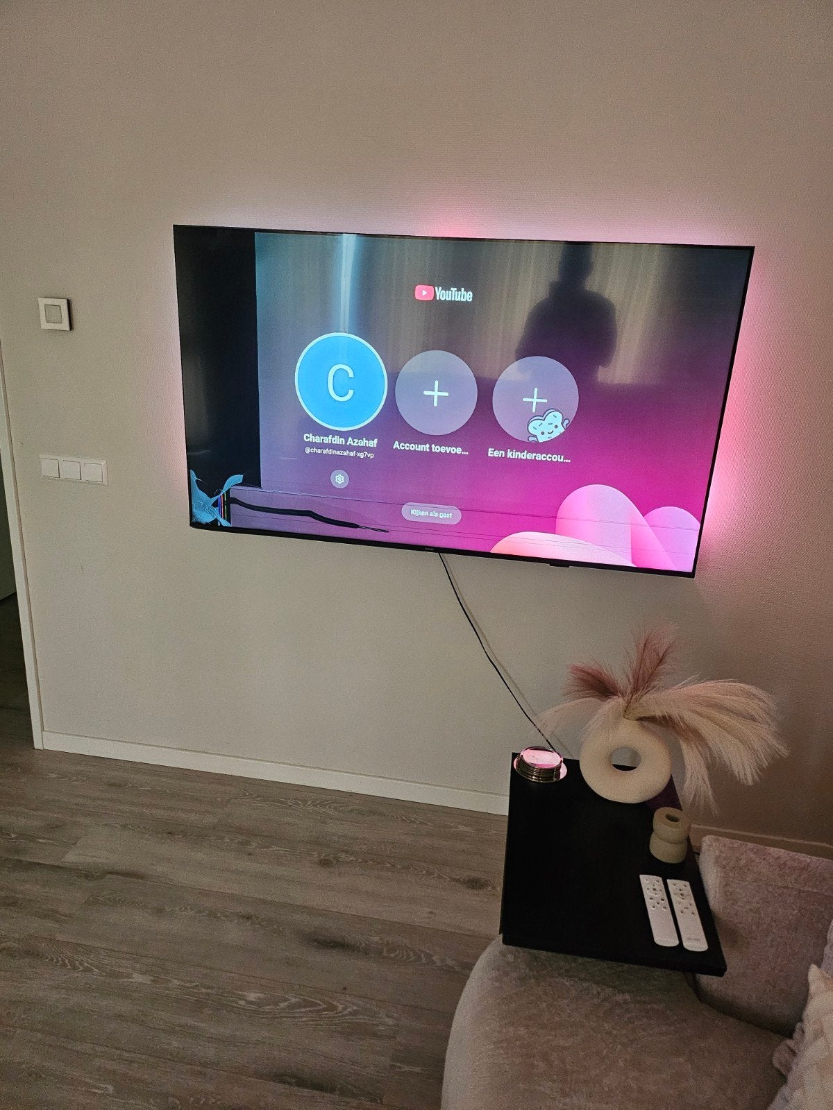 TV met barst in scherm, werkt verder prima, Audio, Tv en Foto, Televisies, Ophalen of Verzenden, Niet werkend