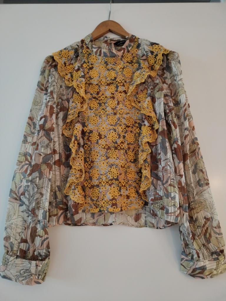 Bloes met bloemenprint en ruches Zara Woman S, Kleding | Dames, Maat 38/40 (M), Overige kleuren, Ophalen of Verzenden, Onbekend