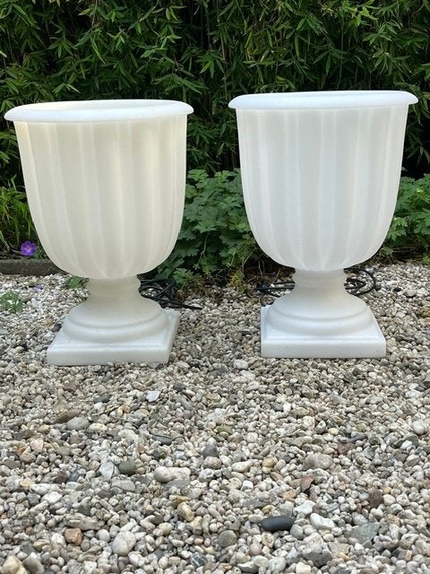 2 Kunststof Witte Tuinvazen met Verlichting, Tuin en Terras, Ophalen, Zo goed als nieuw