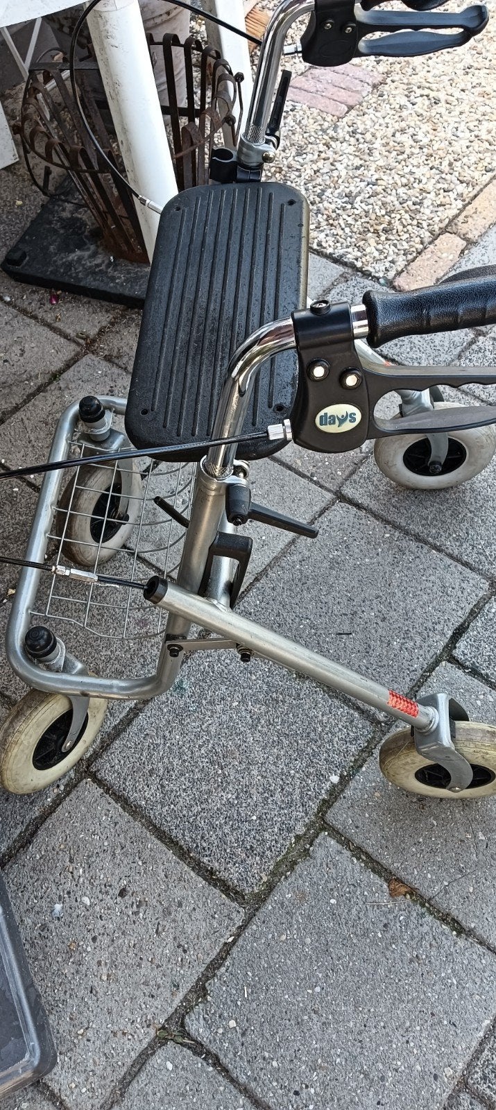 Rollator is goed, Ophalen, Opvouwbaar, Gebruikt