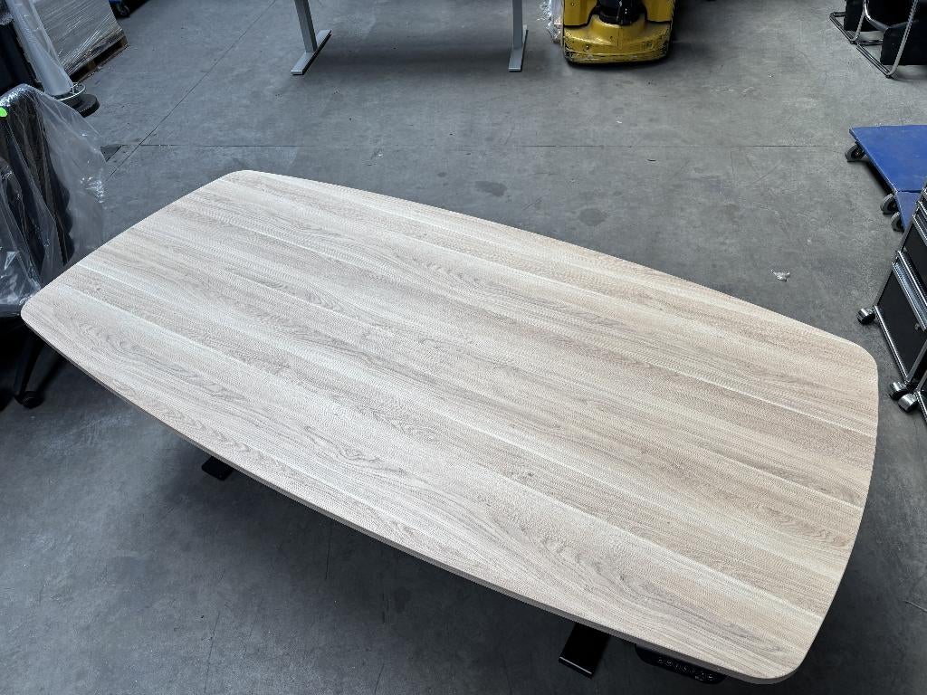 Elektrisch verstelbare tafel 220 x 110cm deens ovaal, -, -, In hoogte verstelbaar, Ophalen of Verzenden