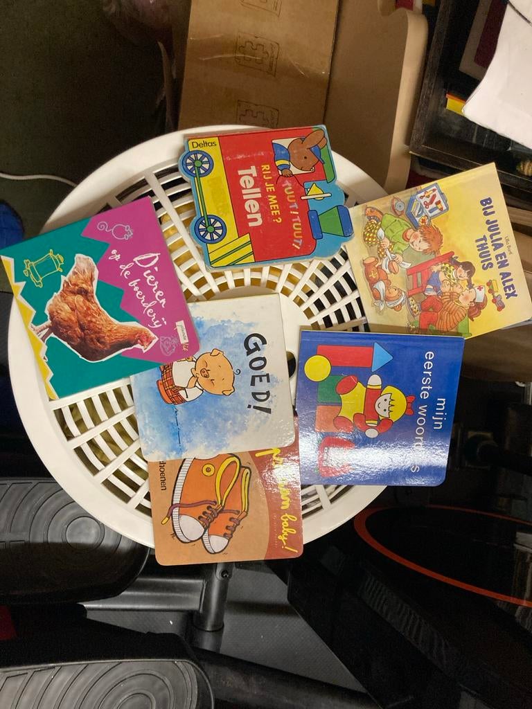 Leuke kartonboekjes, diverse titels, Boeken, Ophalen of Verzenden, Gelezen, Uitklap-, Voel- of Ontdekboek, 0 tot 6 maanden