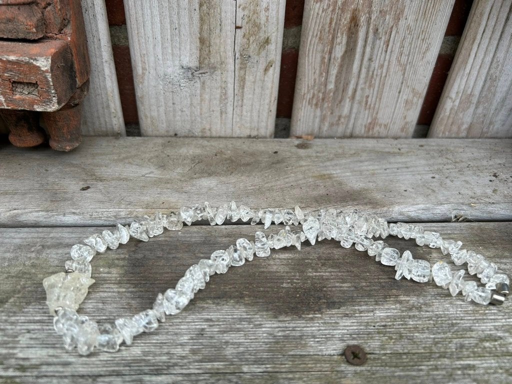 Prachtige Bergkristallen ketting., Sieraden, Tassen en Uiterlijk, Kettingen, Wit, Nieuw, Ophalen of Verzenden, Steen of Mineraal