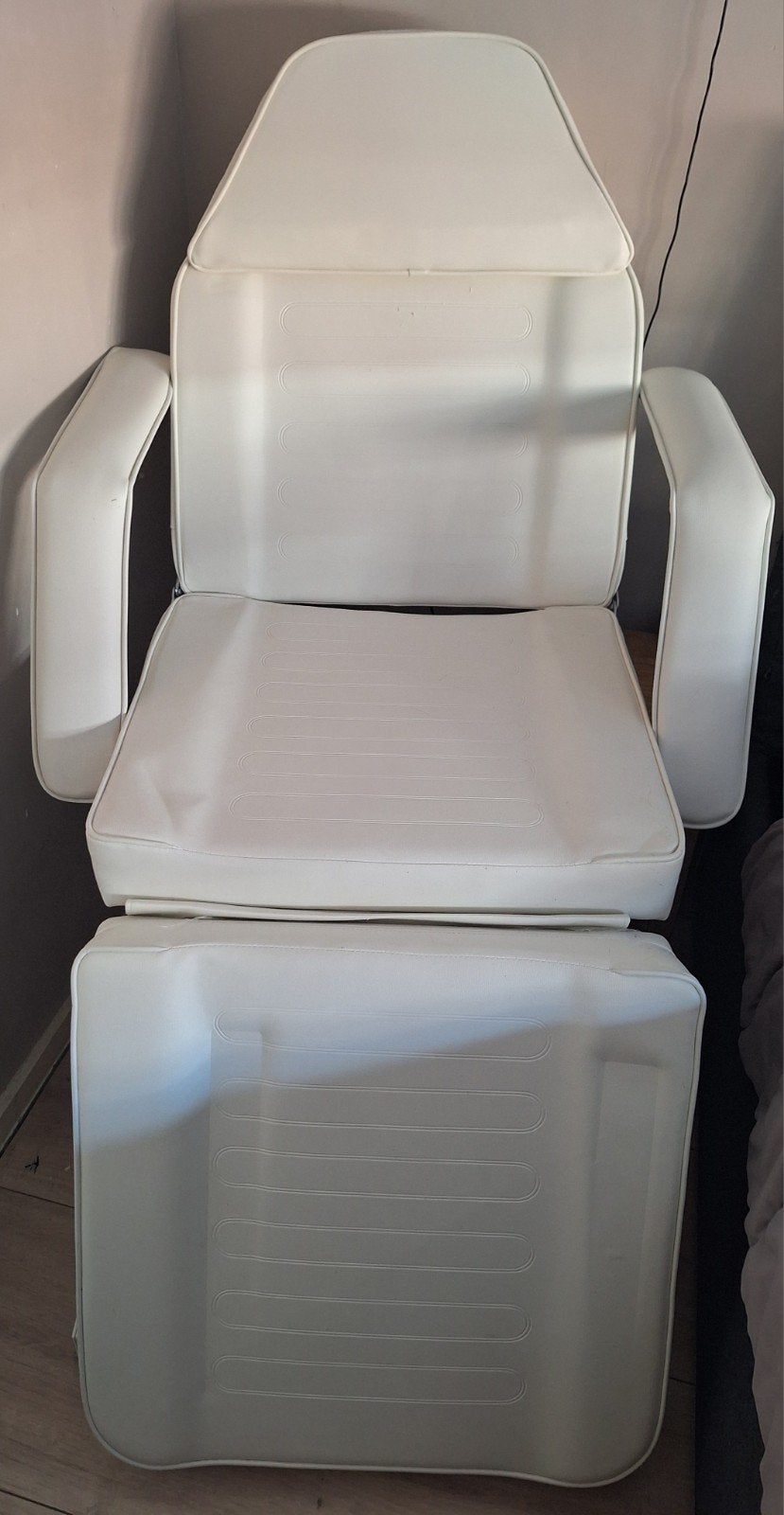 Witte behandelstoel/massagestoel, Huis en Inrichting, Ophalen, Kunststof, Gebruikt, Wit