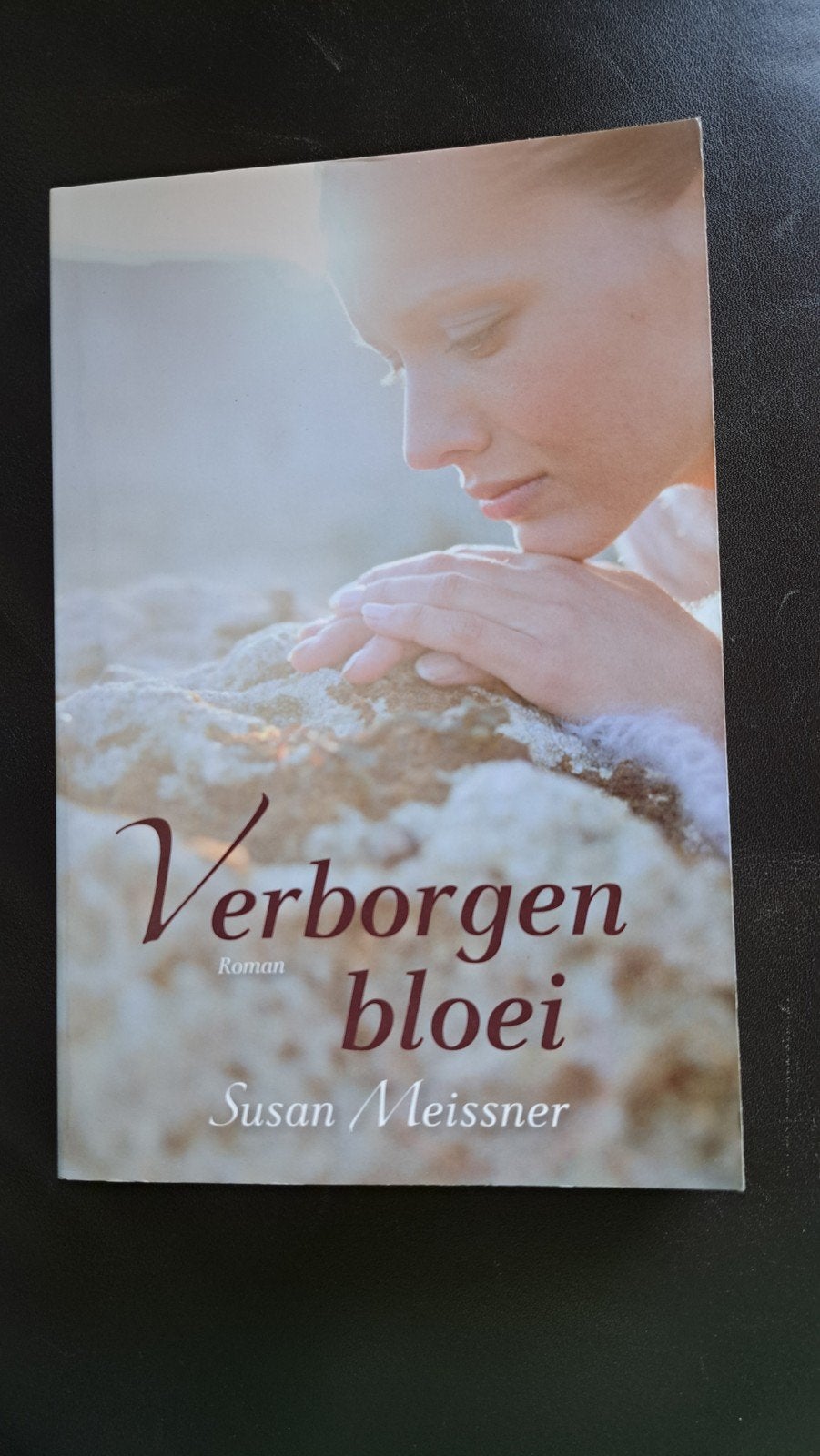 Verborgen bloei - Susan Meissner (Roman), Boeken, Verzenden, Zo goed als nieuw, Susan Meissner, Nederland