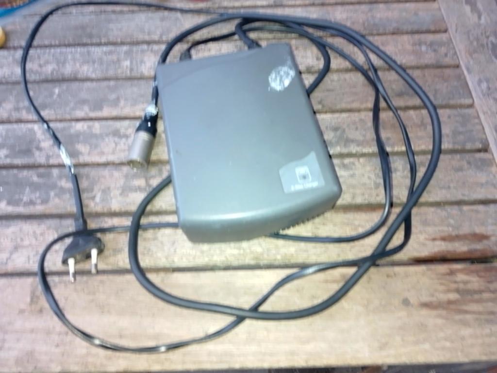 Sparta  34 volt lader 3,4 ampere, Fietsen en Brommers, Ophalen of Verzenden, Gebruikt