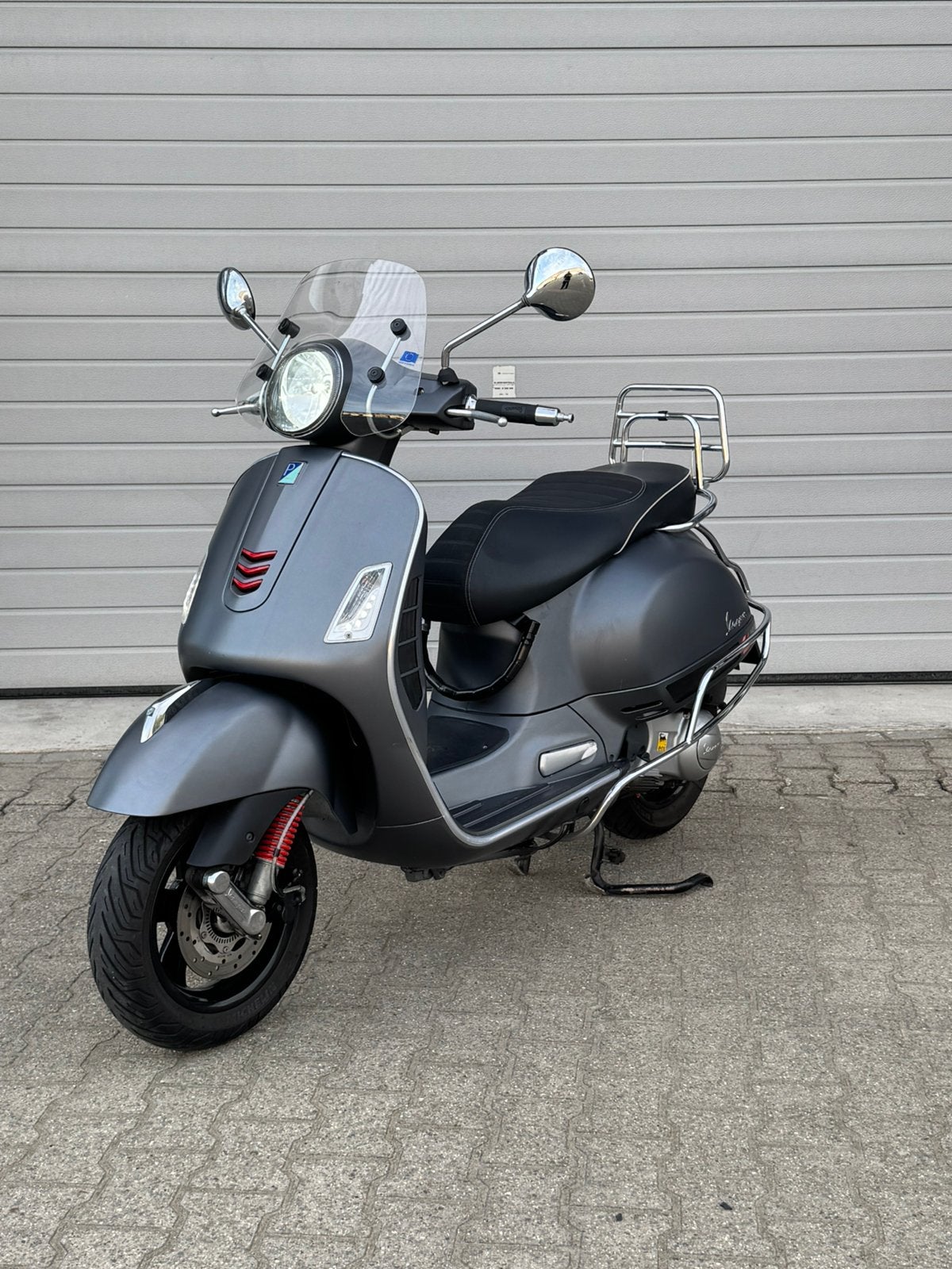 Vespa GTS 300, Ophalen