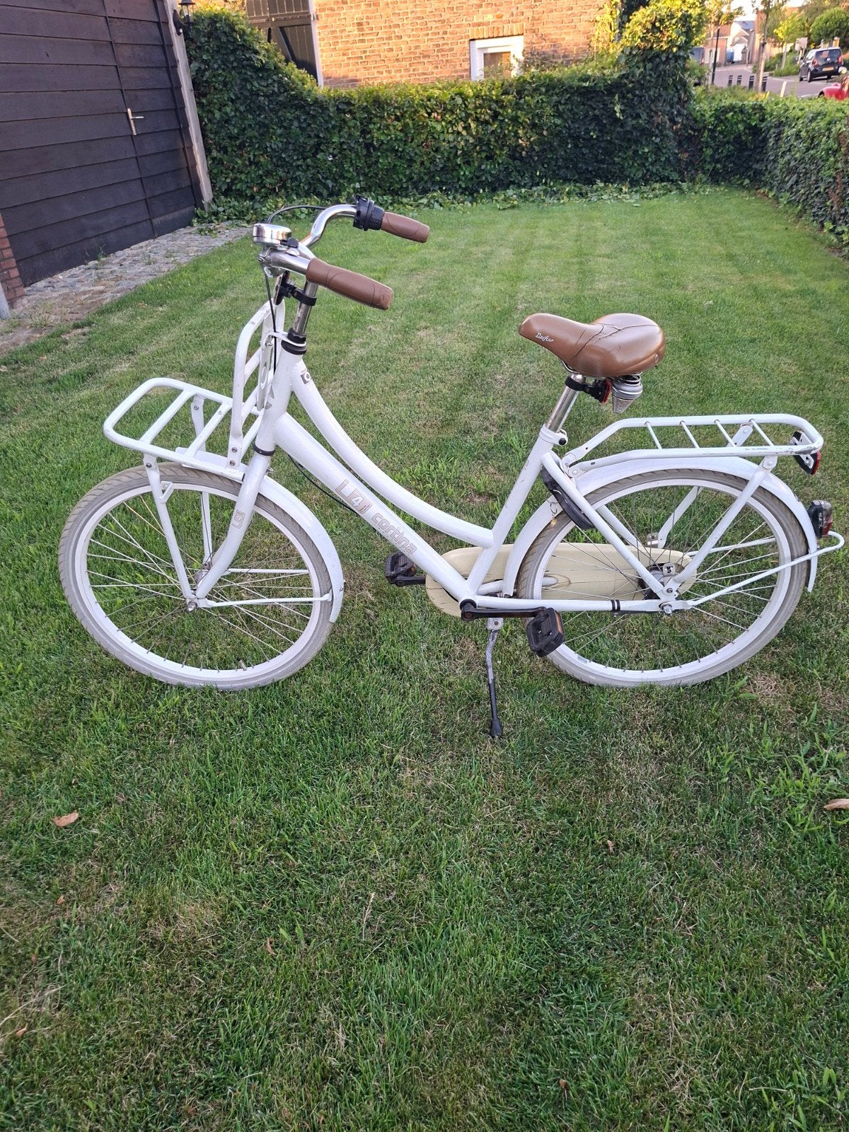 Cortina U4 Meisjesfiet Wit, framemat 43, en 3 versnellingen, Fietsen en Brommers, Fietsen | Dames | Damesfietsen, Gebruikt, Versnellingen