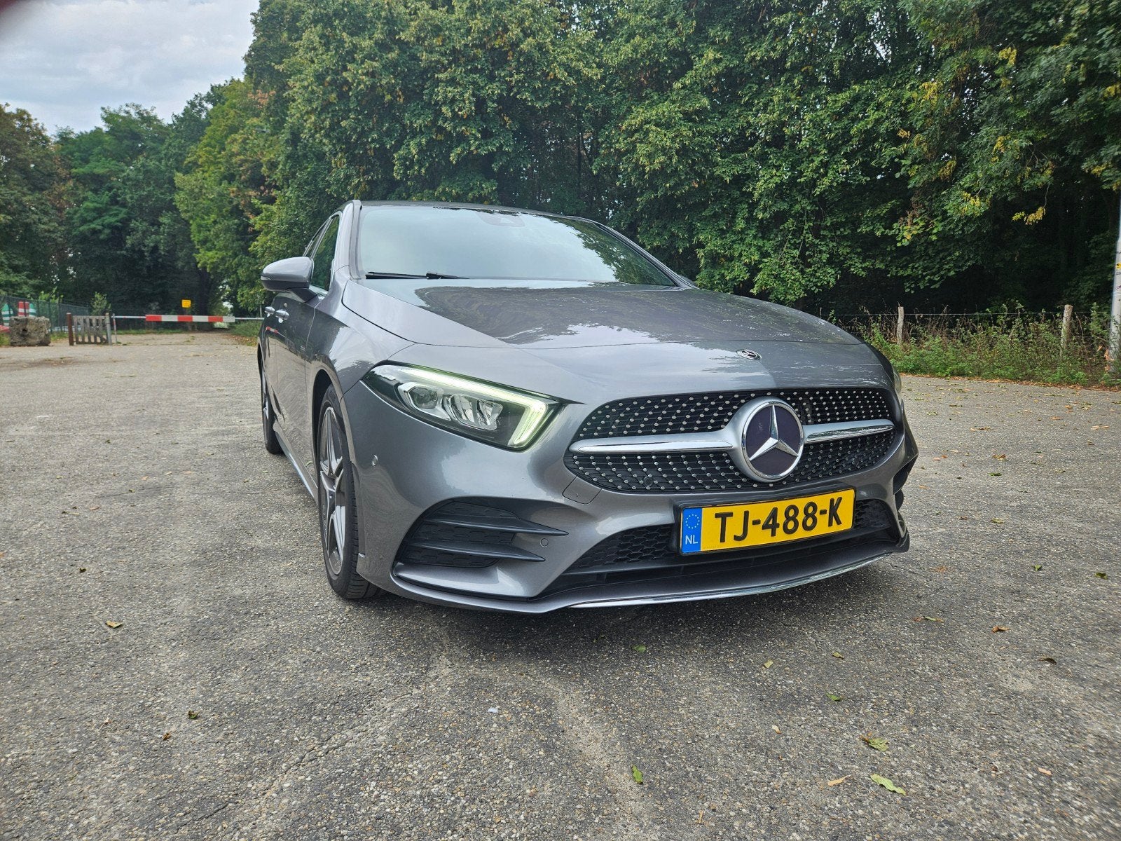 Mercedes-Benz A-Klasse A 180 d 116pk 7G-DCT 2018 Grijs  AMG., Auto's, Mercedes-Benz, 1345 kg, 4 cilinders, Origineel Nederlands