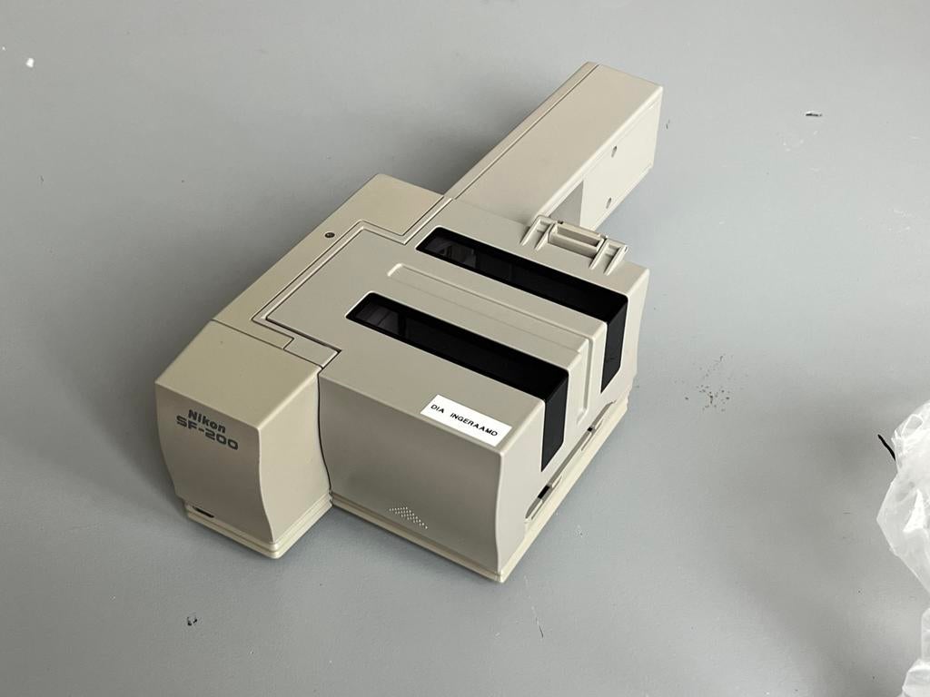 Nikon SF-200, Computers en Software, Scanners, Ophalen of Verzenden, Zo goed als nieuw