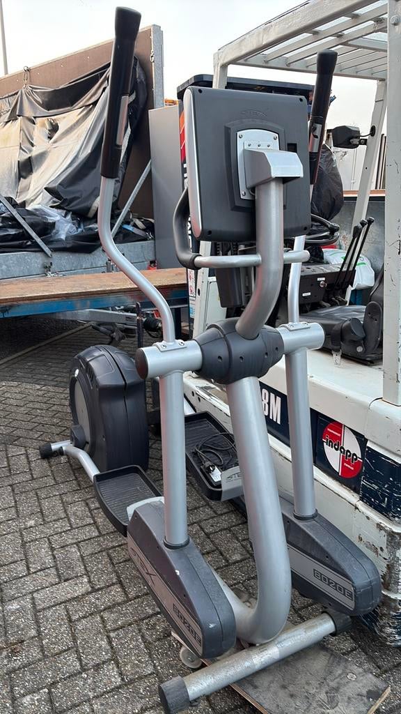 Stex 8020E crosstrainer met tv scherm, Sport en Fitness, Fitnessmaterialen, Ophalen, Gebruikt, Overige typen