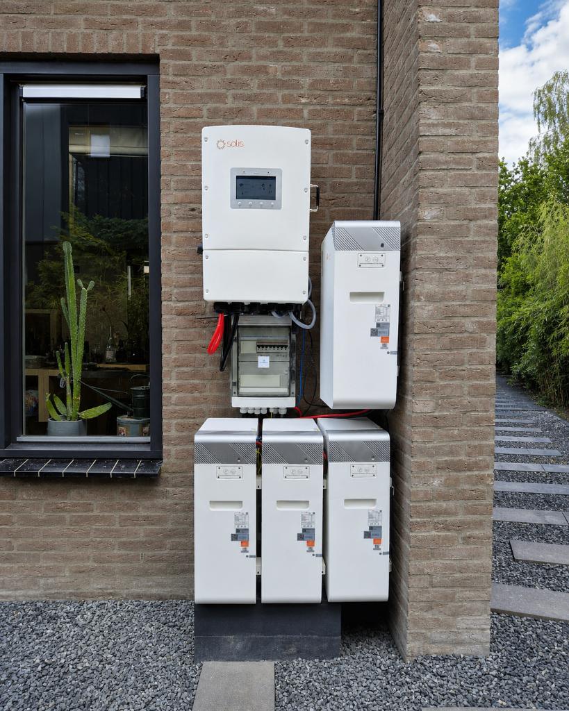 Thuisbatterij 46,8kWh met Solis 15kW noodstroom/EMS/Peak, Computers en Software, Accu's en Batterijen, Nieuw, FelicityESS, Ophalen