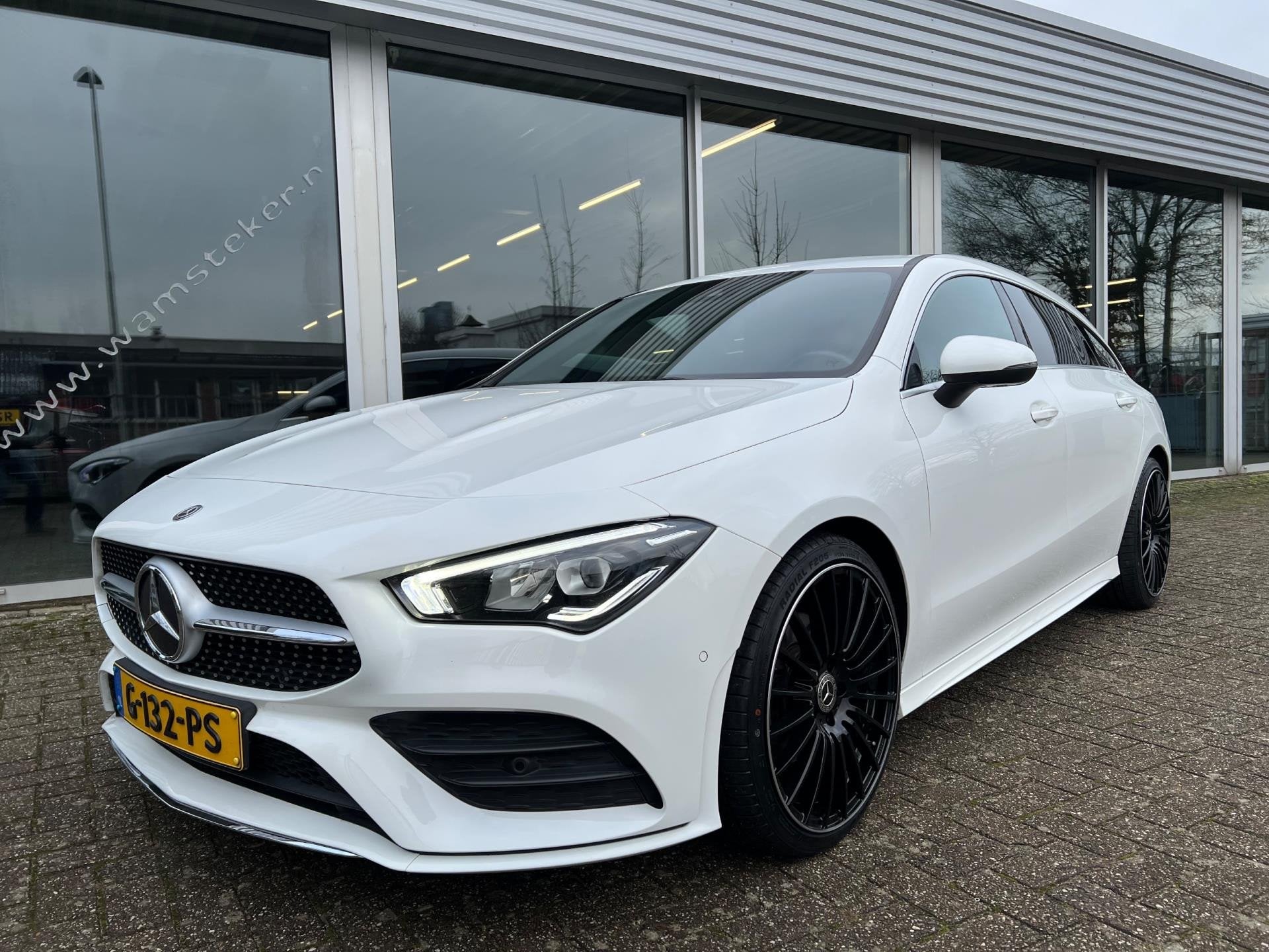 Mercedes-Benz CLA-klasse Shooting Brake 180 AMG Automaat, Or, Auto's, Mercedes-Benz, CLA, 136 pk, Gebruikt, 4 cilinders